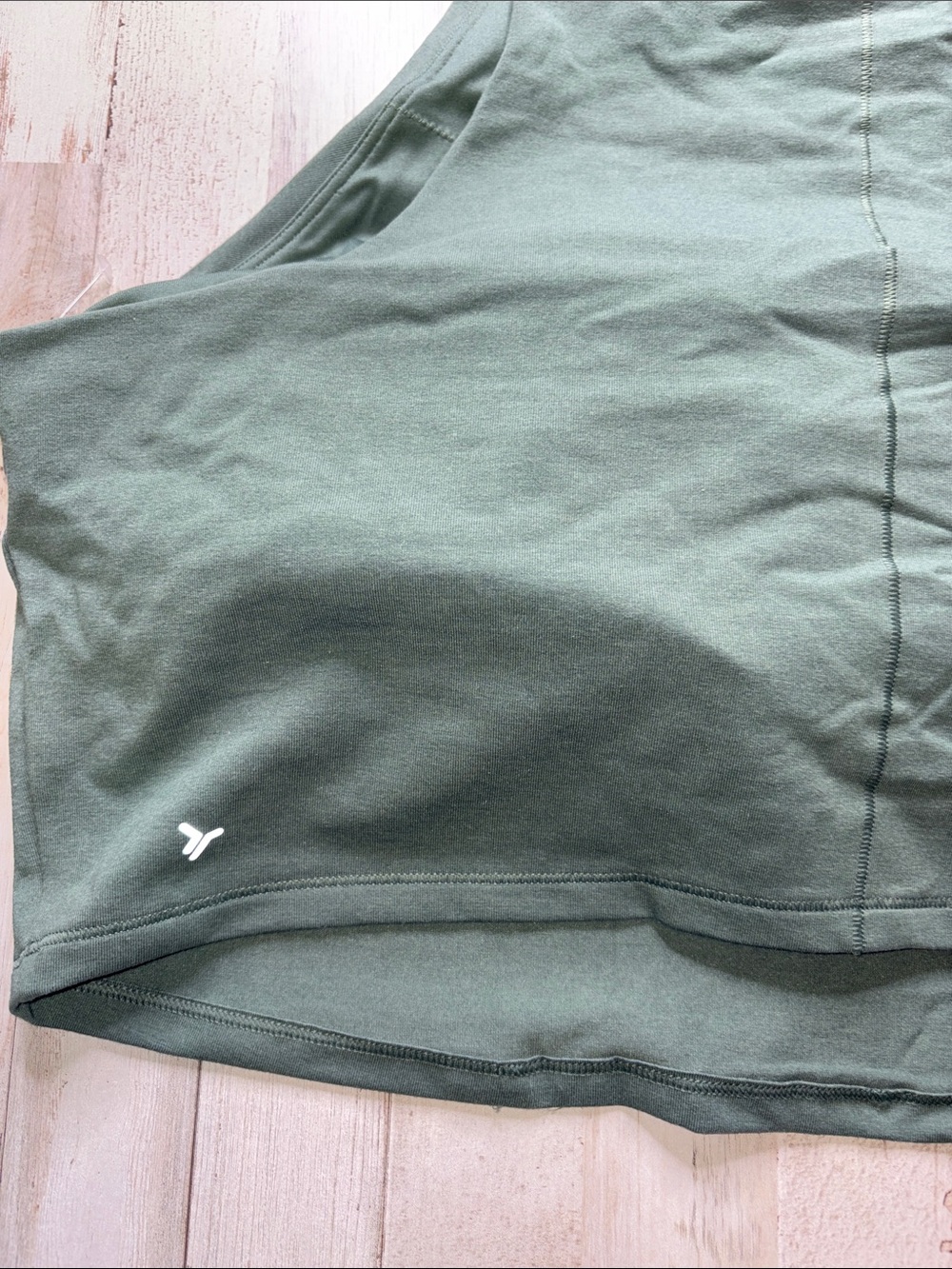 Old Navy Active PowerChill Built in Bra Olive Green Color Plus Size 3X - Picture 9 of 13